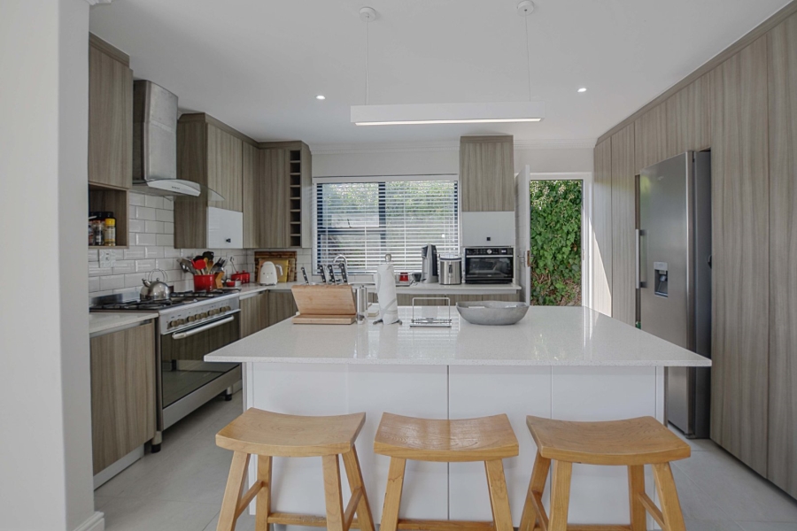 4 Bedroom Property for Sale in Blouberg Rise Western Cape